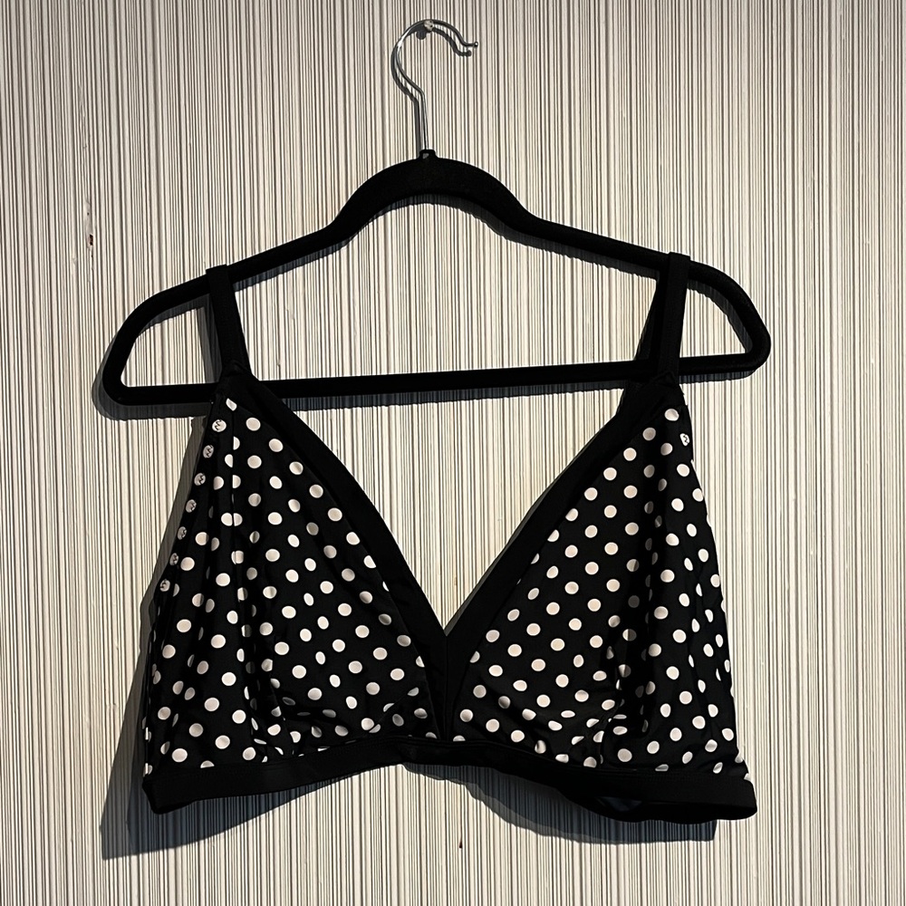 Plus size polka dot bikini top